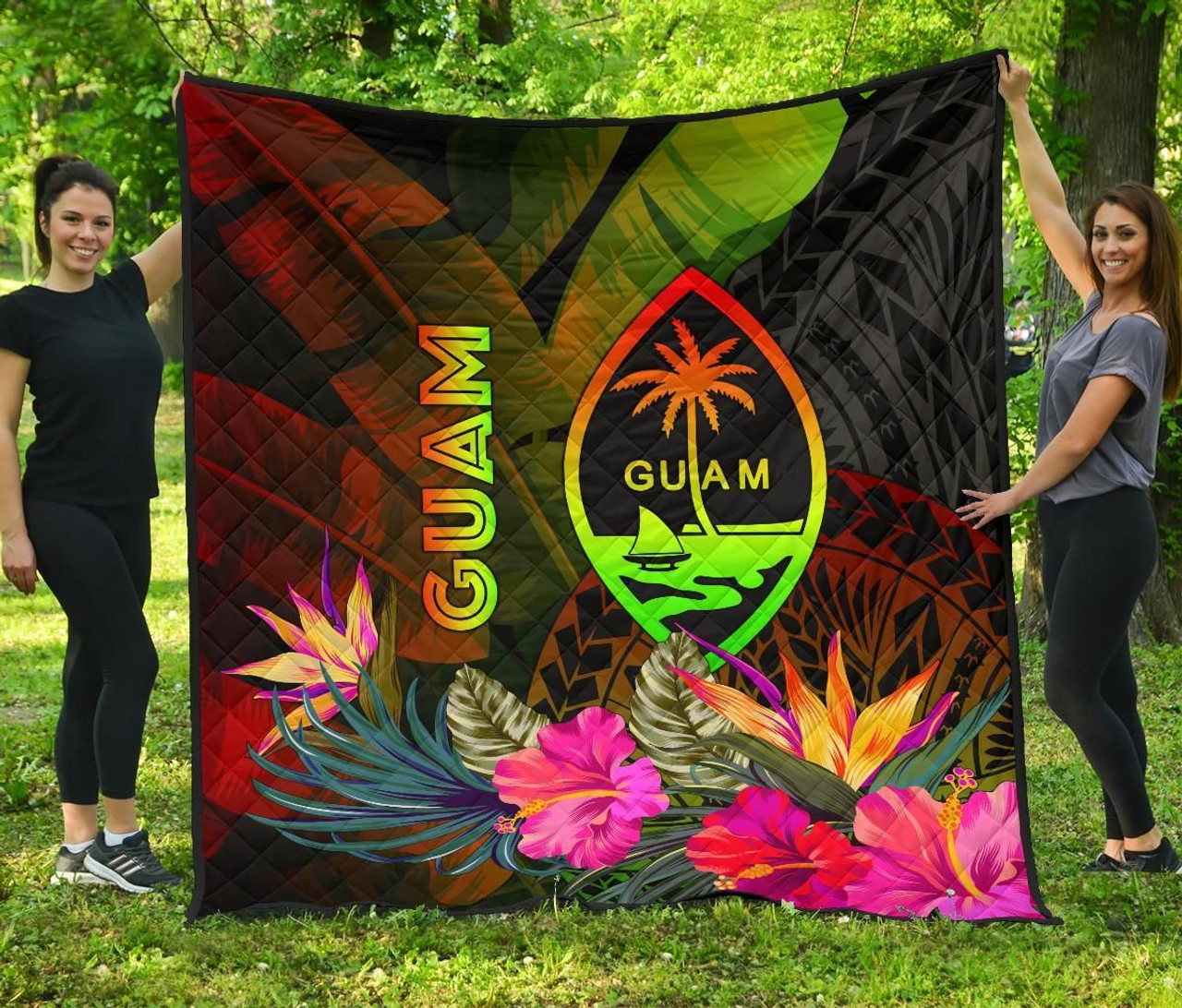 Guam Polynesian Premium Quilt -  Hibiscus and Banana Leaves 2