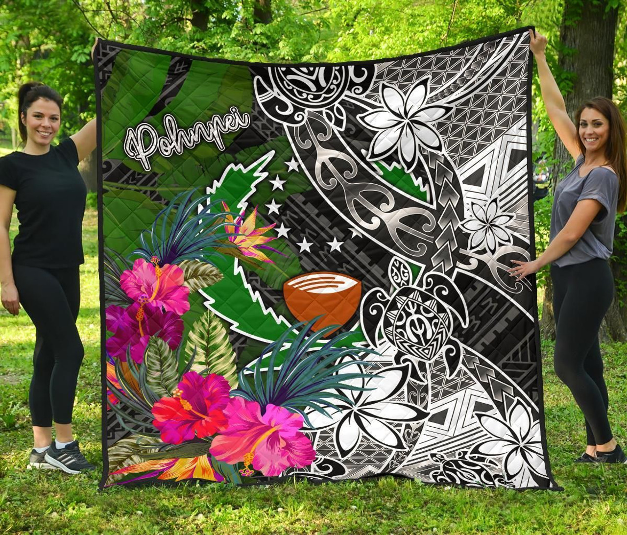 Pohnpei Premium Quilt - Turtle Plumeria Banana Leaf 1