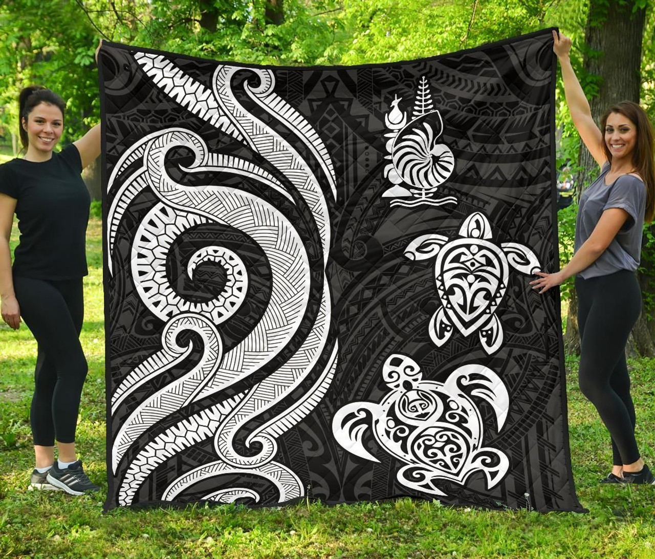 New Caledonia Premium Quilt - White Tentacle Turtle 1