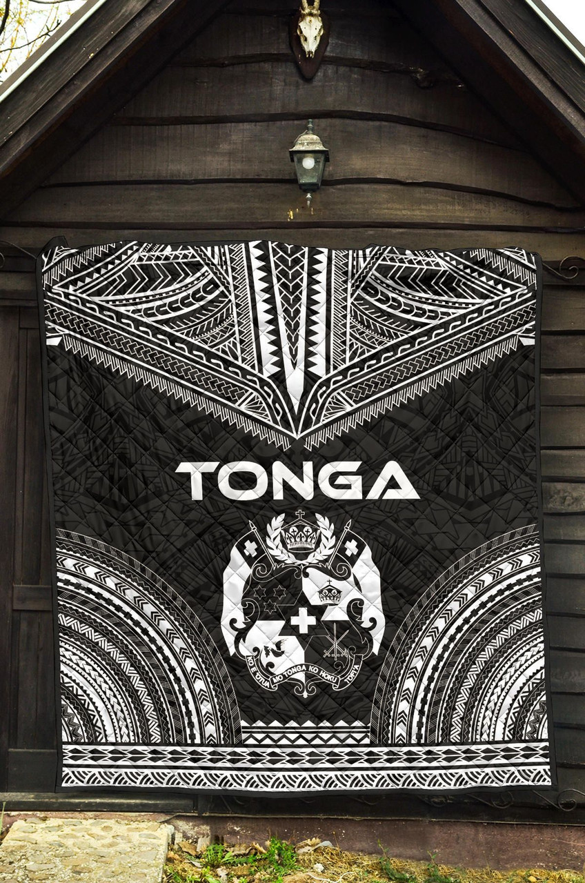 Tonga Premium Quilt - Tonga Coat Of Arms Polynesian Chief Black Version 3