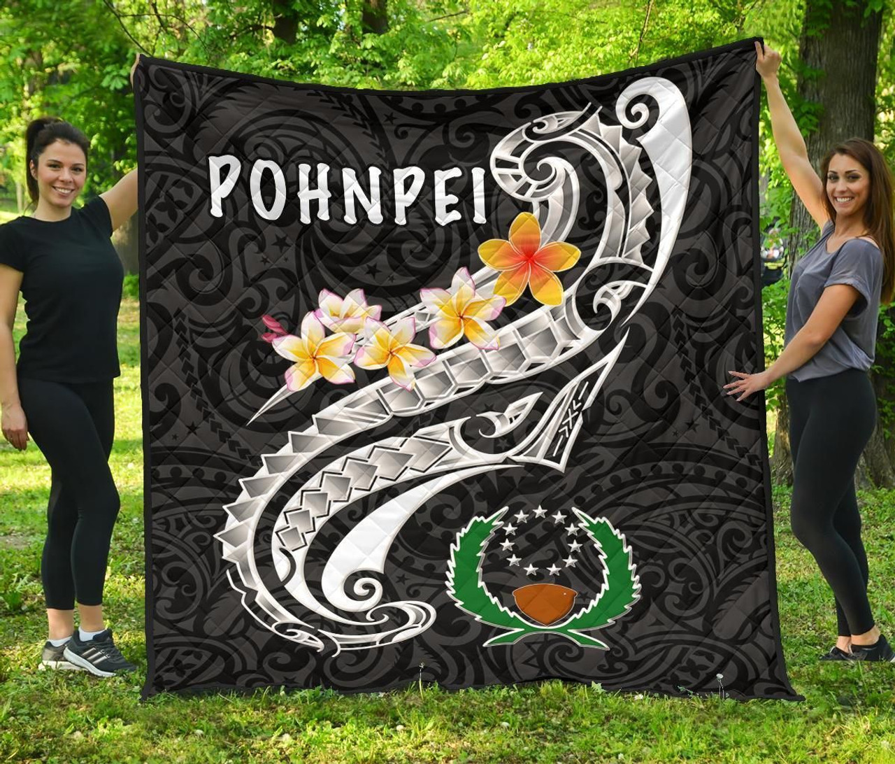 Pohnpei Premium Quilt - Pohnpei Seal Polynesian Patterns Plumeria (Black) 2