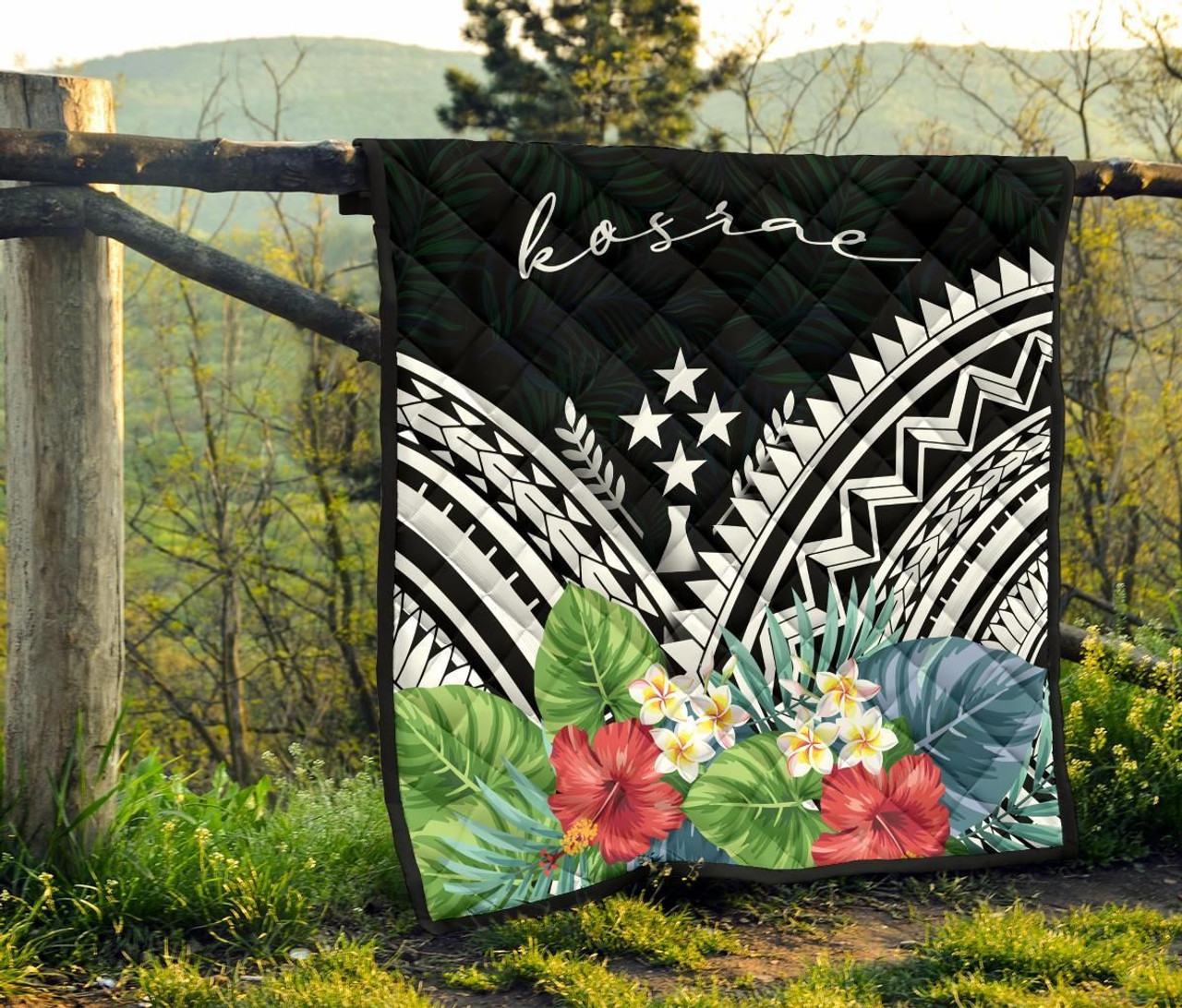 Kosrae Premium Quilt - Kosrae Coat of Arms & Polynesian Tropical Flowers White 8