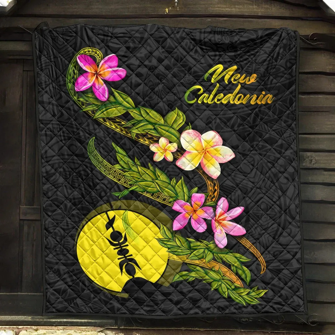 New Caledonia Polynesian Quilt - Plumeria Tribal 5