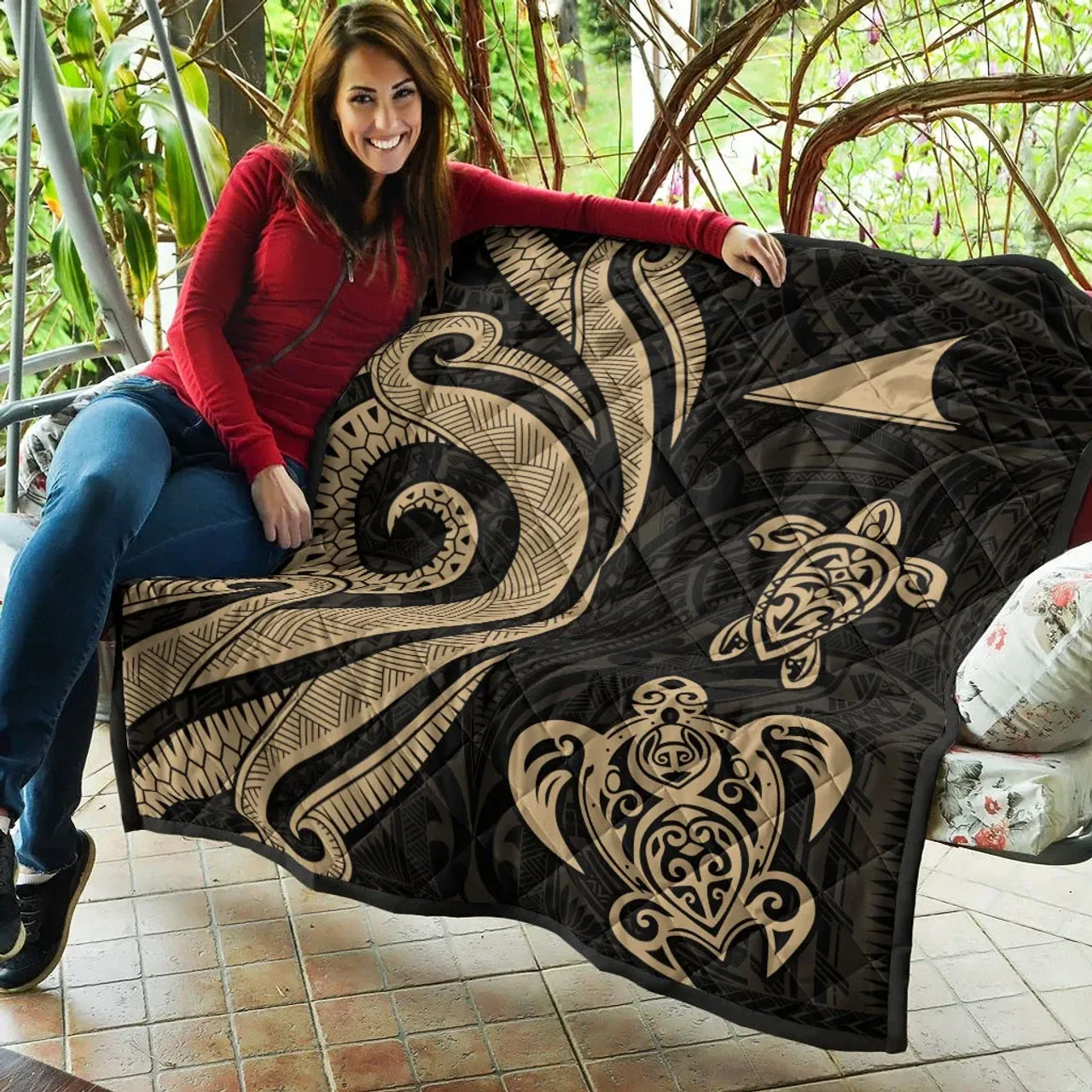 Tokelau Premium Quilt - Gold Tentacle Turtle 5