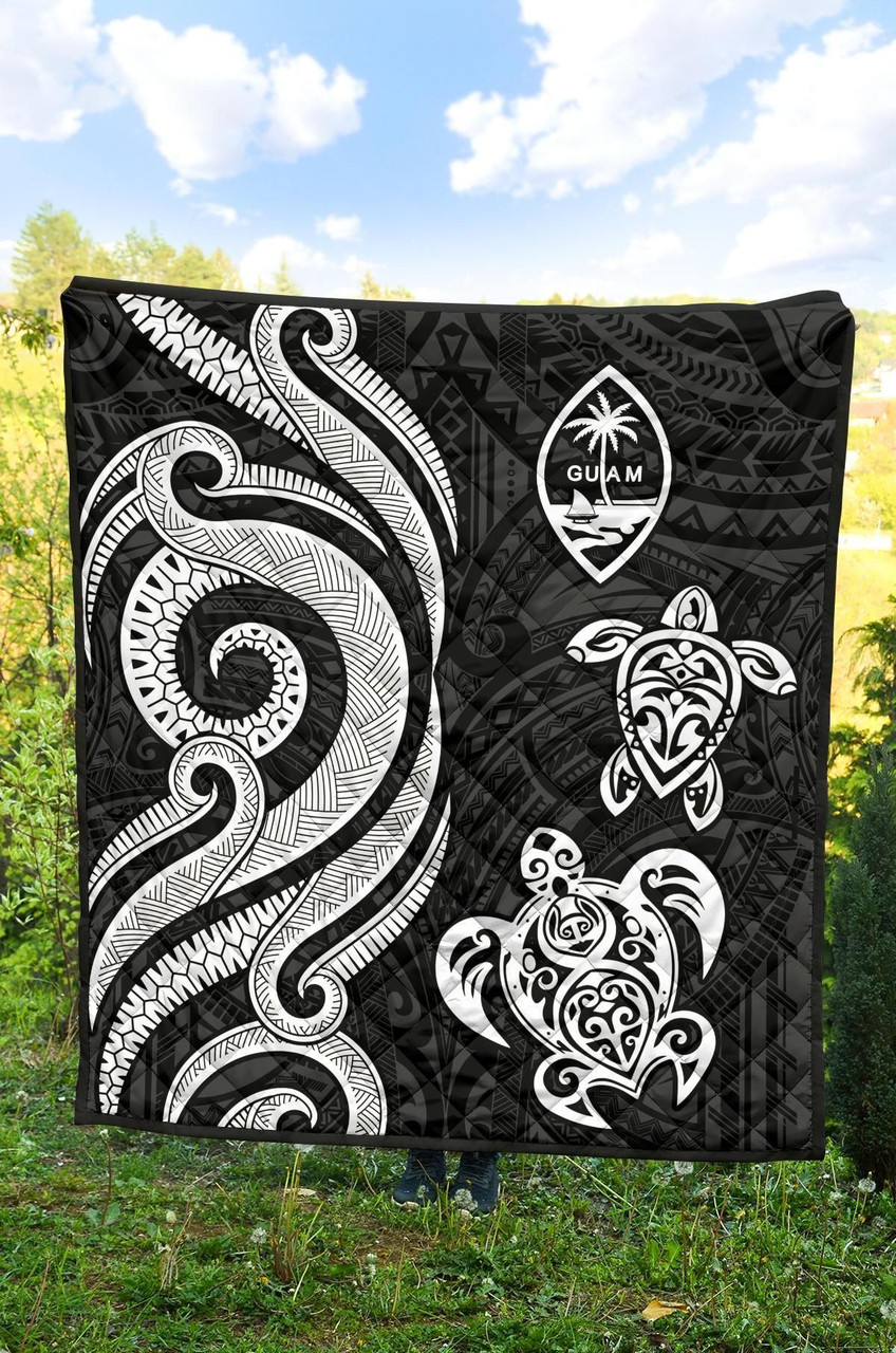 Guam Polynesian Premium Quilt - White Tentacle Turtle 4