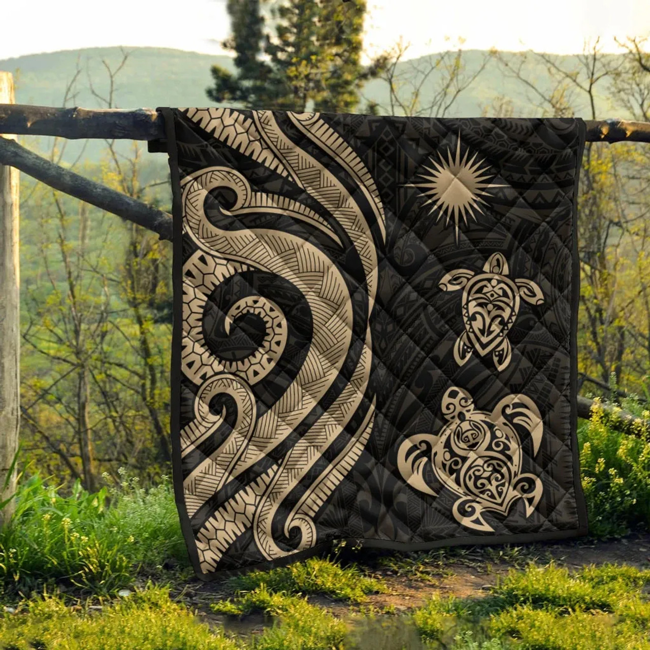 Marshall Islands Premium Quilt - Gold Tentacle Turtle 3