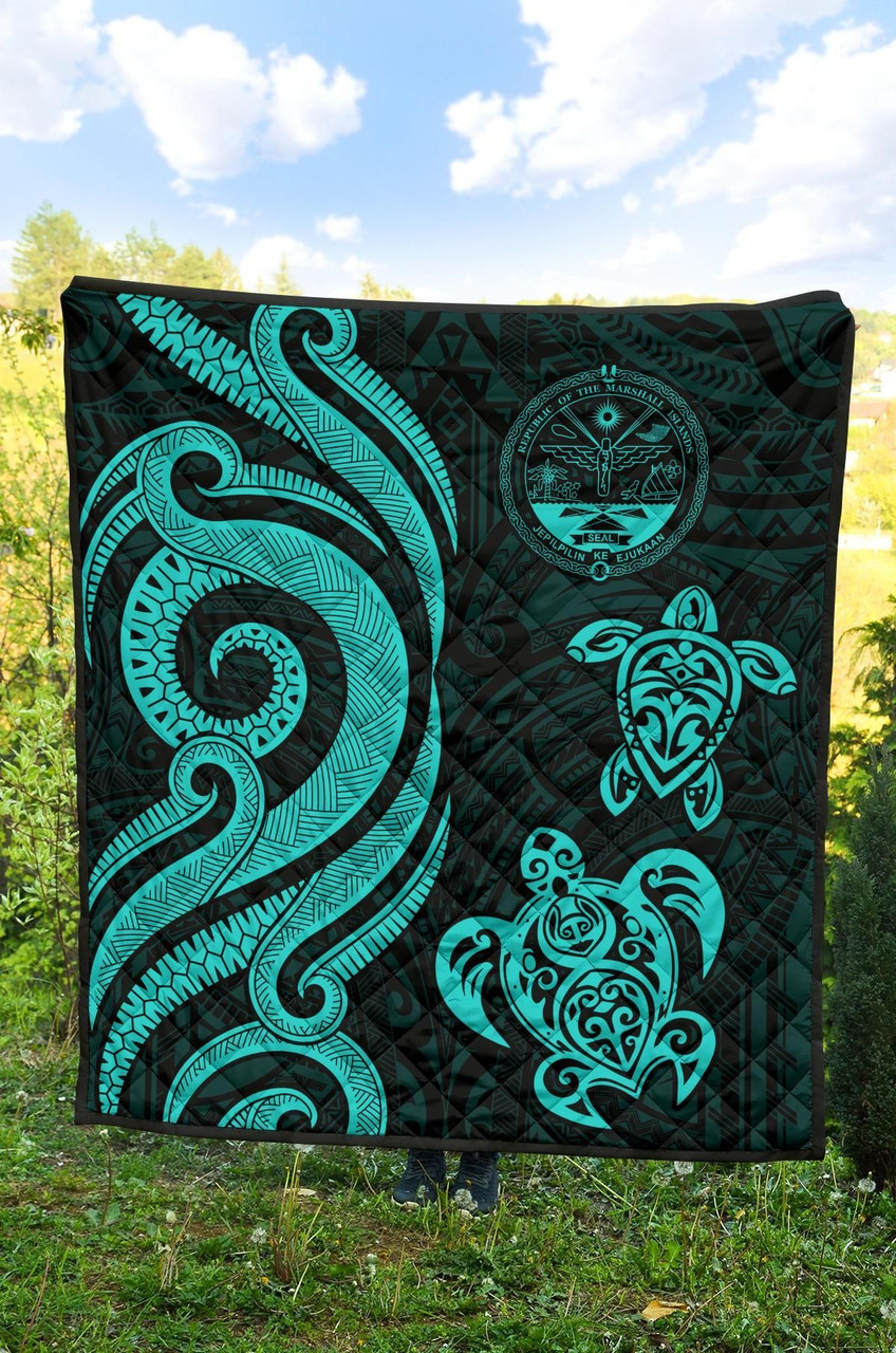 Marshall Islands Premium Quilt - Turquoise Tentacle Turtle Crest 4
