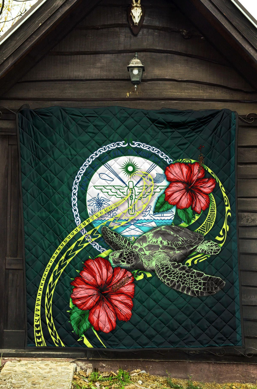 Marshall Polynesian Premium Quilt - Green Turtle Hibiscus 5