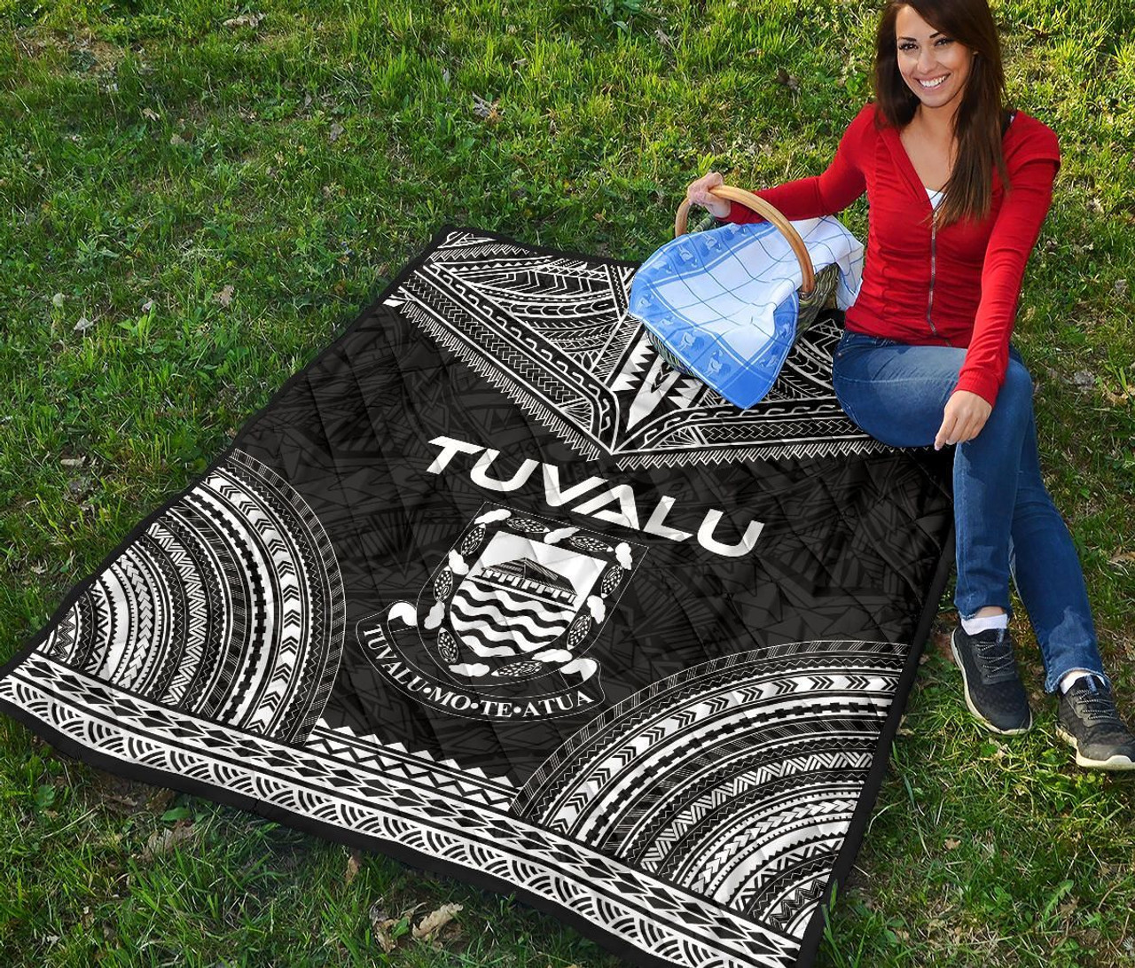 Tuvalu Premium Quilt - Tuvalu Coat Of Arms Polynesian Chief Black Version 4