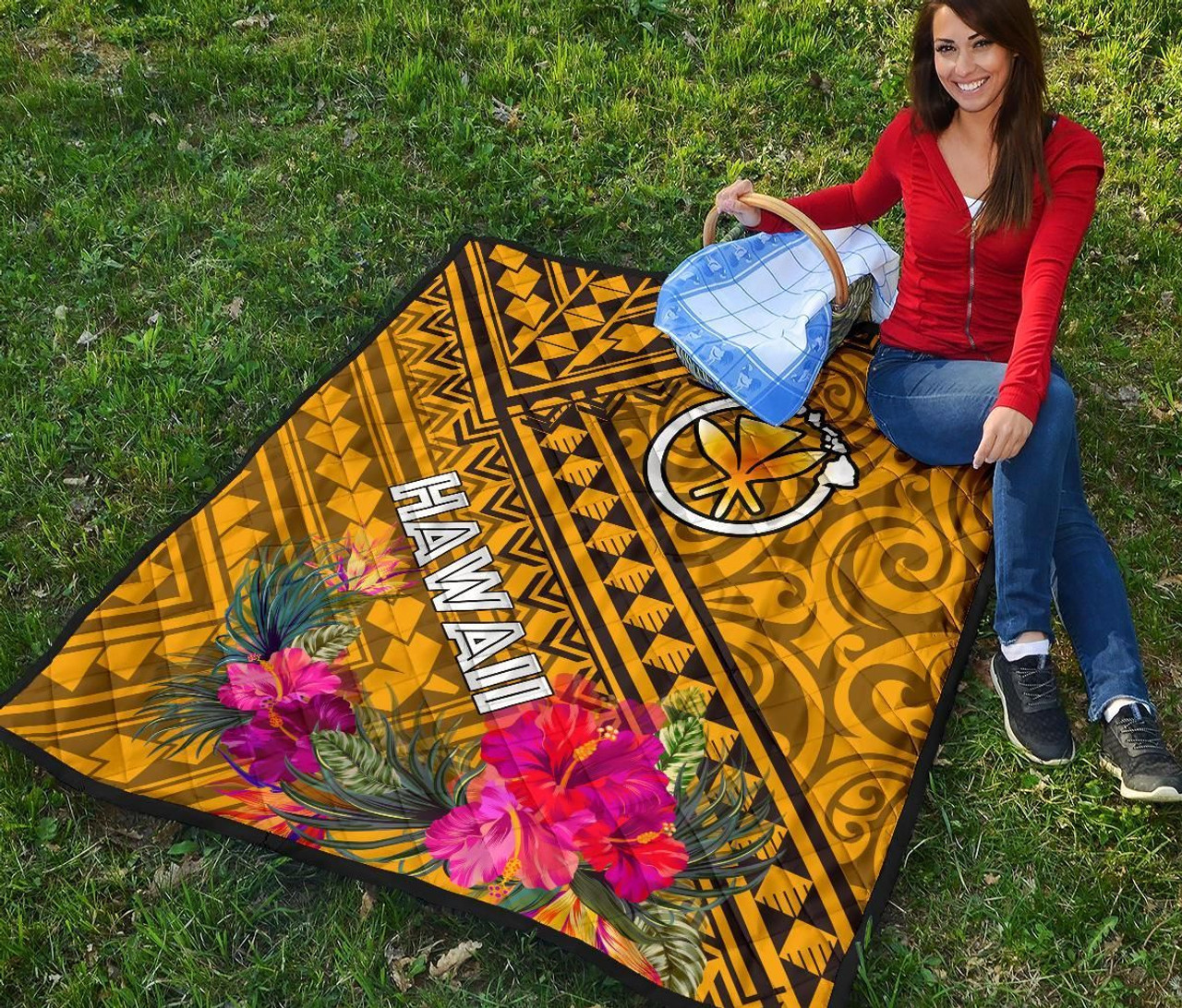 Hawaii Premium Quilt - Kanaka Maoli With Hibiscus On Polynesian Patterns (Yellow) 4