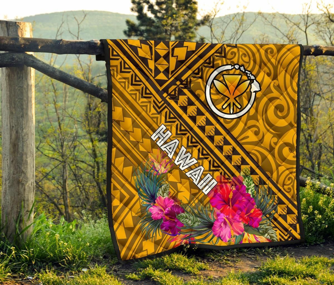 Hawaii Premium Quilt - Kanaka Maoli With Hibiscus On Polynesian Patterns (Yellow) 9