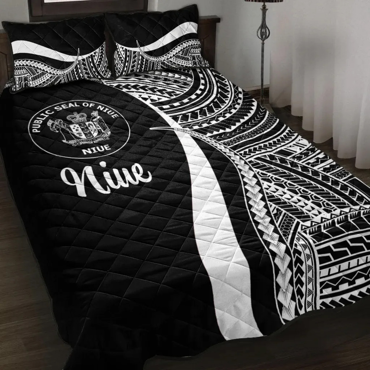 Niue Quilt Bet Set - White Polynesian Tentacle Tribal Pattern 1