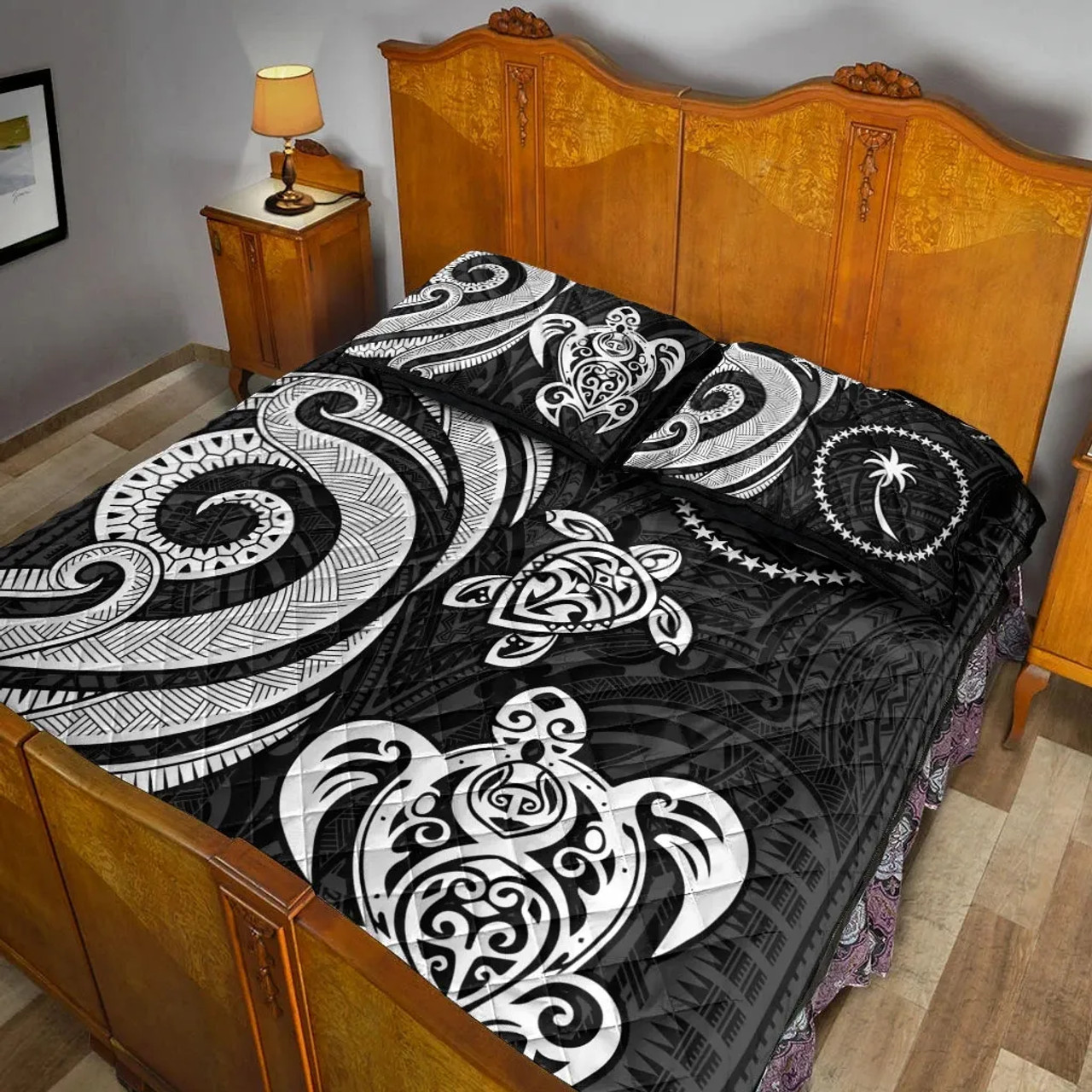 Chuuk Quilt Bed Set - White Tentacle Turtle 4