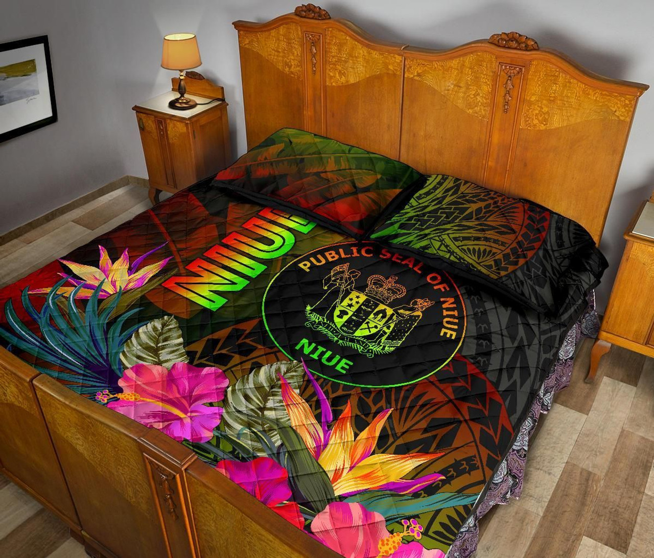 Niue Polynesian Quilt Bed Set - Hibiscus and Banana Leaves 4