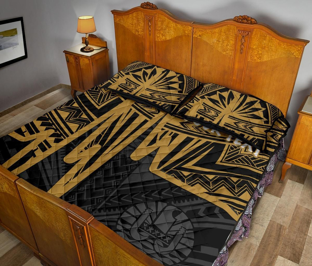 Tahiti Personalised Quilt Bed Set - Tahiti Seal In Heartbeat Patterns Style (Gold) 4