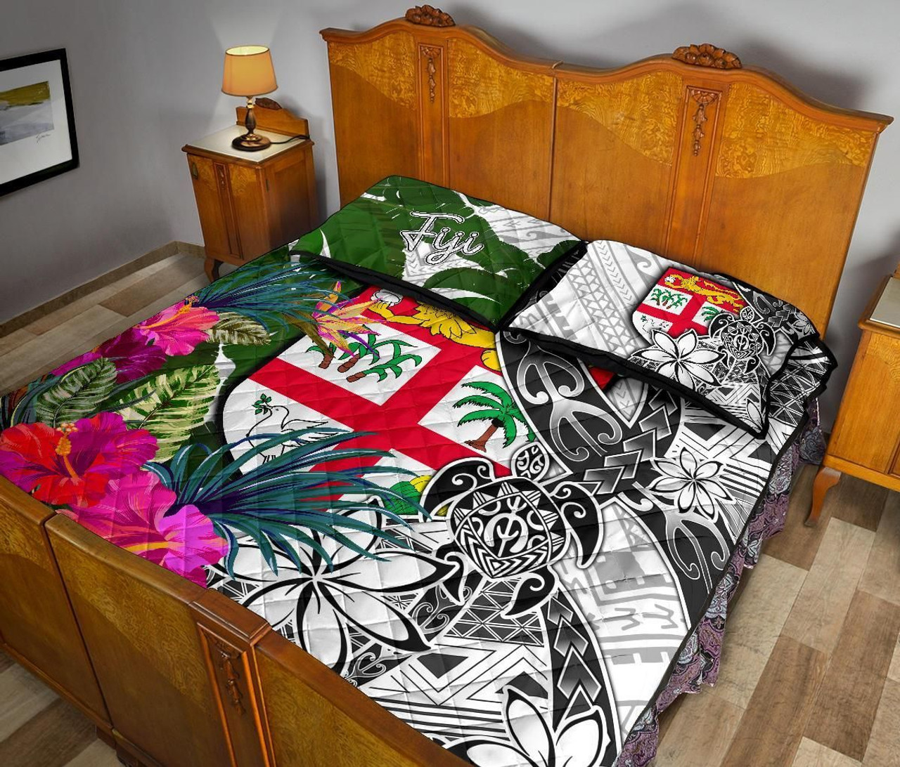 Fiji Quilt Bed Set White - Turtle Plumeria Banana Leaf 4