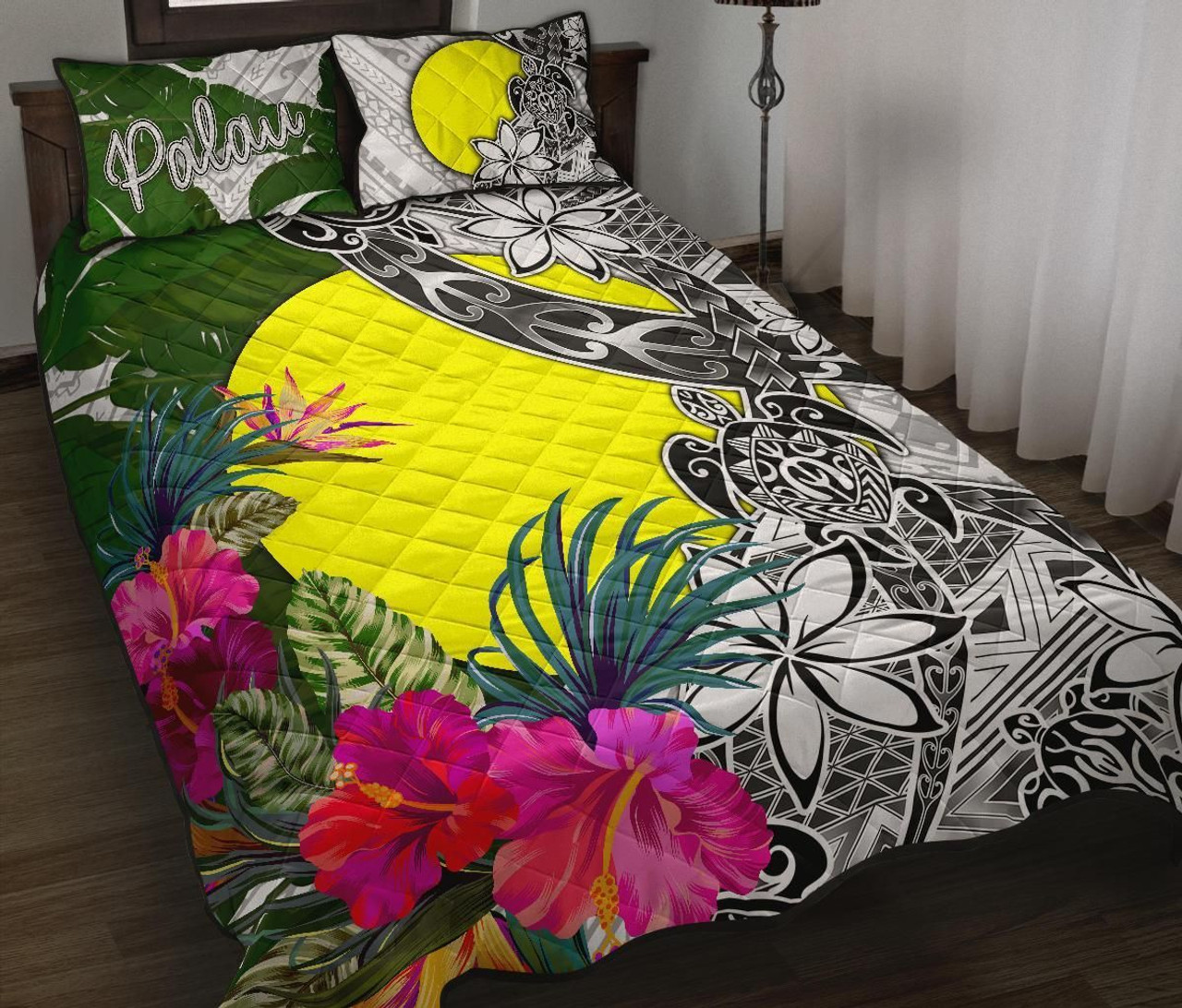 Palau Quilt Bed Set White - Turtle Plumeria Banana Leaf 1