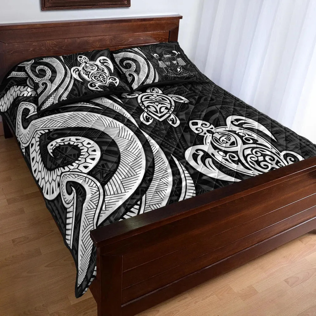 Fiji Quilt Bed Set - White Tentacle Turtle Crest 3