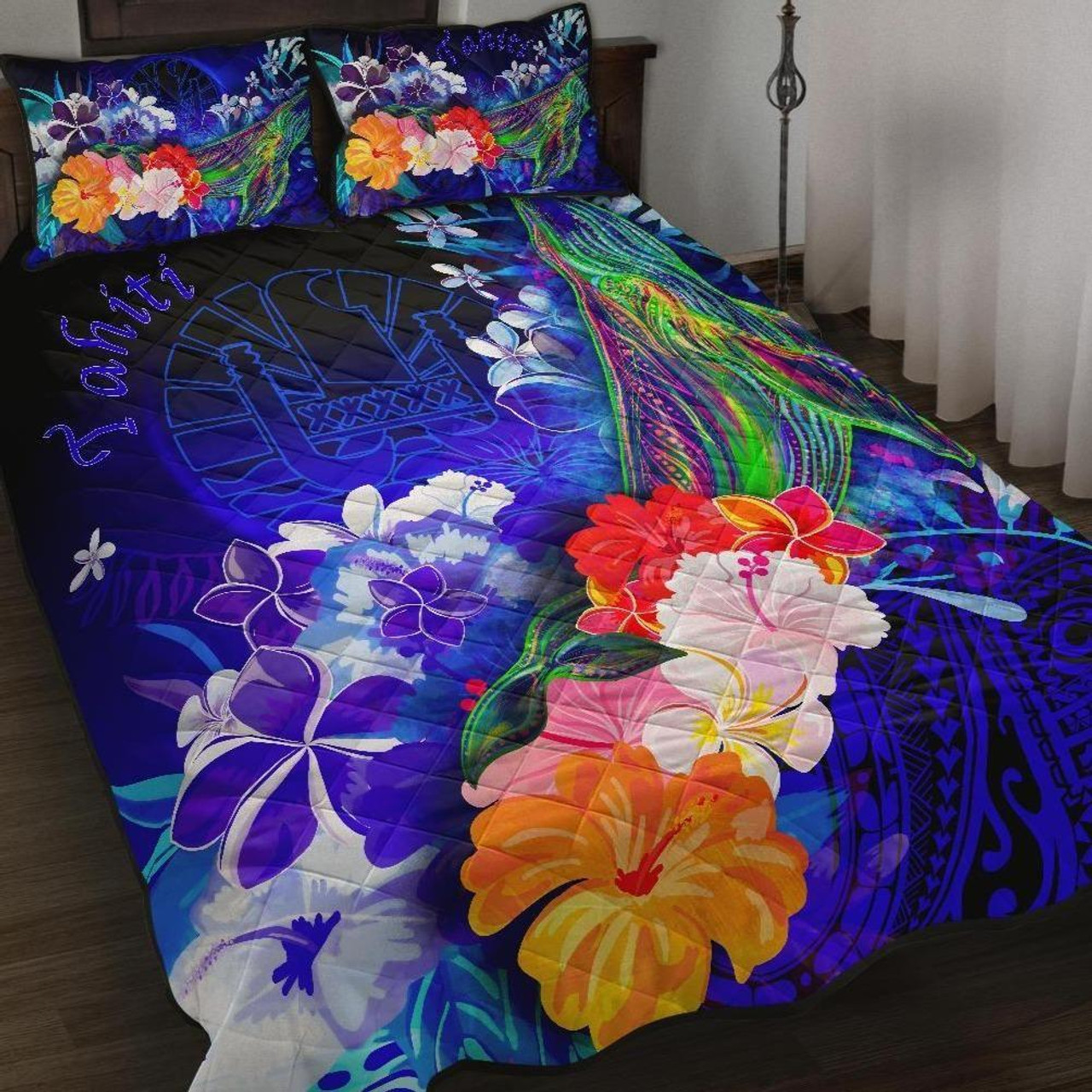 Tahiti Quilt Bed Set - Humpback Whale with Tropical Flowers (Blue) 1