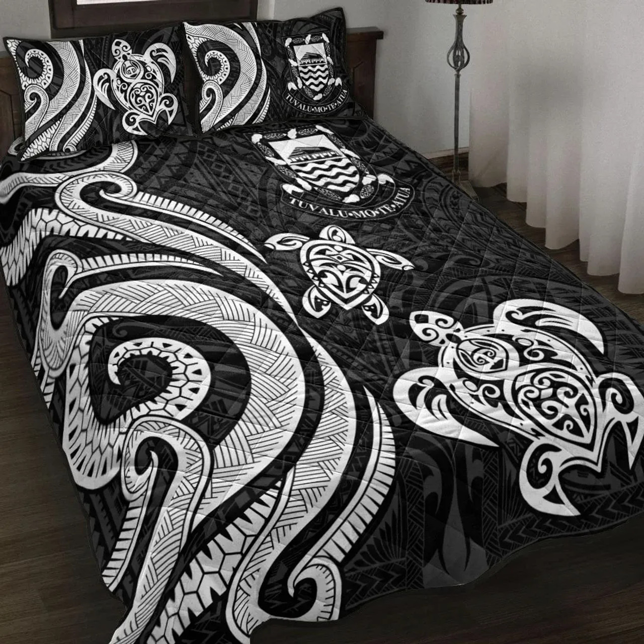 Tuvalu Quilt Bed Set - White Tentacle Turtle 1