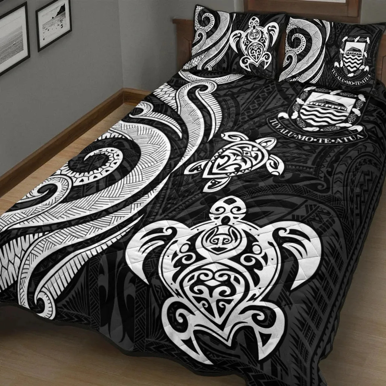 Tuvalu Quilt Bed Set - White Tentacle Turtle 2