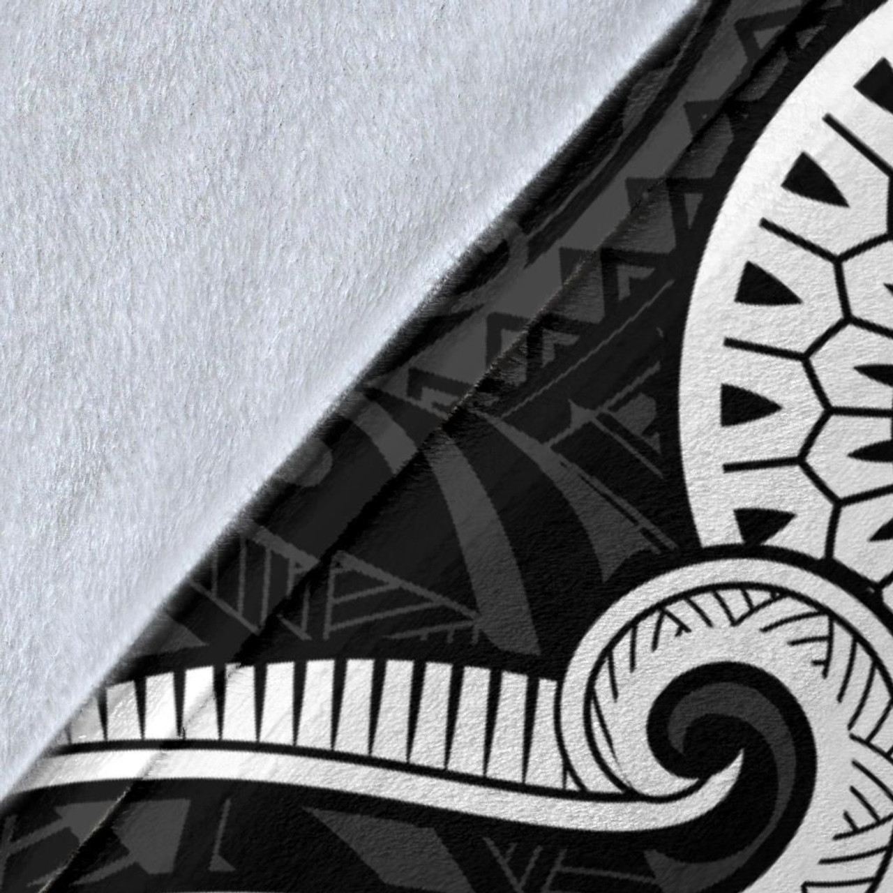 Pohnpei Micronesian Premium Blanket - White Tentacle Turtle 8
