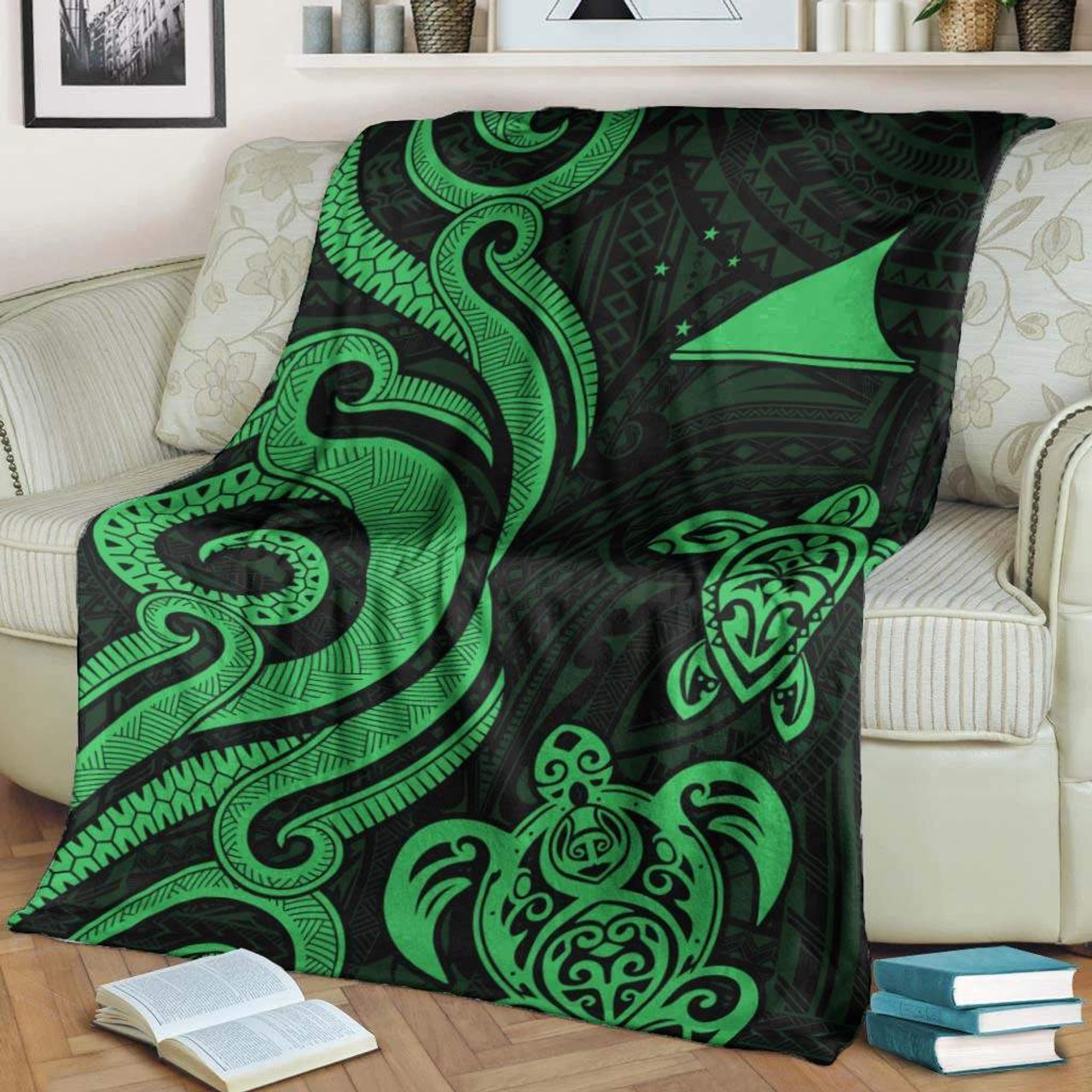 Tokelau Premium Blanket - Green Tentacle Turtle 2