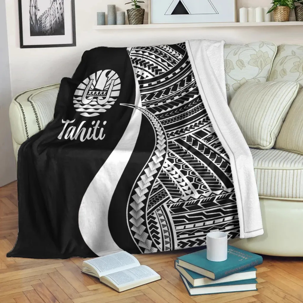 Tahiti Premium Blanket - White Polynesian Tentacle Tribal Pattern 2