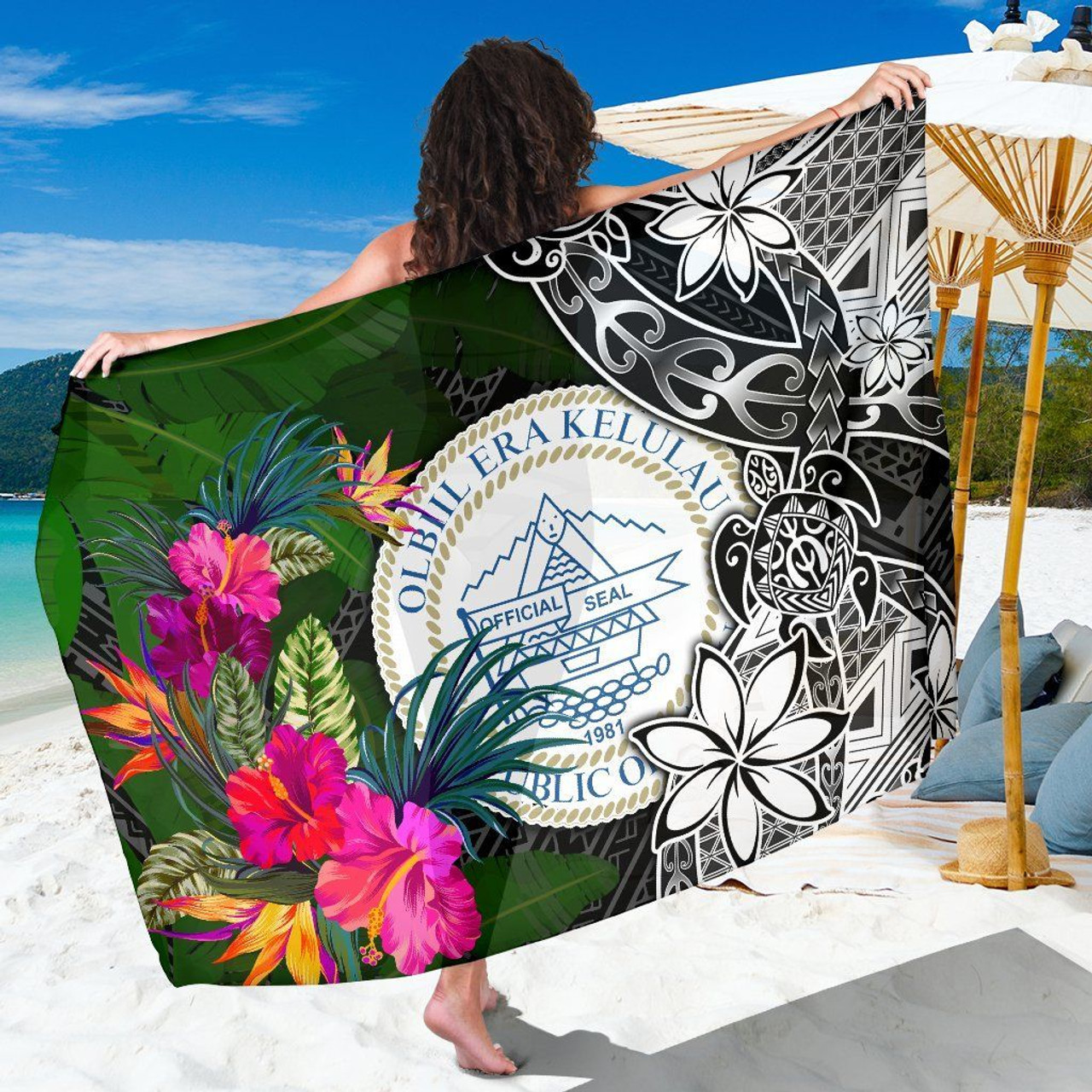 Palau Sarong - Turtle Plumeria Banana Leaf Crest 1