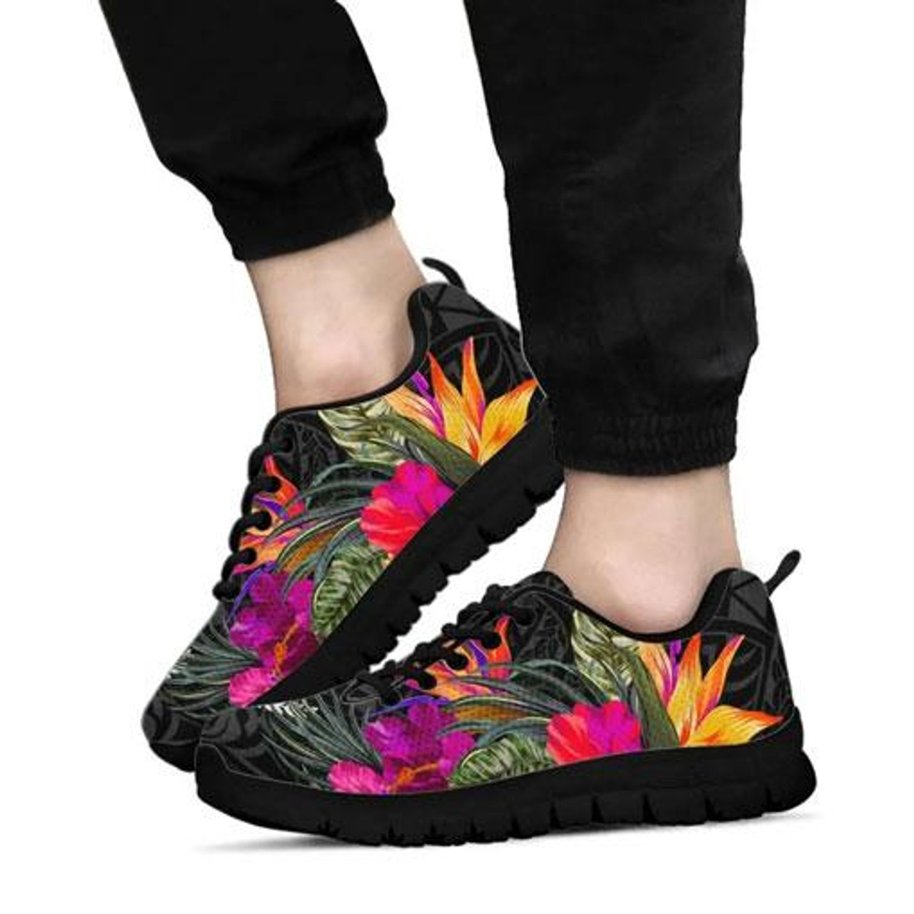 Kosrae Sneakers - Polynesian Hibiscus Pattern 1