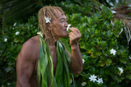 Why is Tiare maori the Cook Islands' favorite flower?