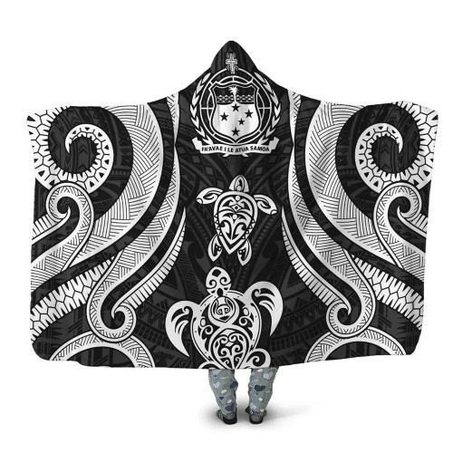 Samoa Hooded Blanket - White Tentacle Turtle 1
