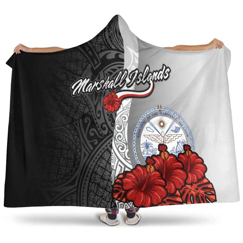 Marshall Islands Polynesian Hooded Blanket- Coat Of Arm With Hibiscus White 1