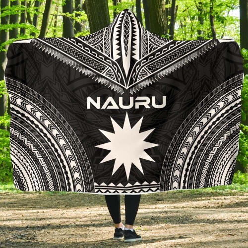 Nauru Polynesian Chief Hooded Blanket - Black Version 1