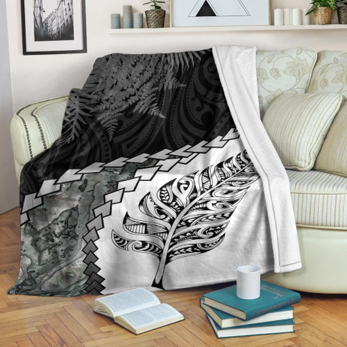 New Zealand Premium Blanket Silver Fern Maori Pattern