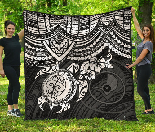 Yap Polynesian Premium Quilt - White Turtle 2