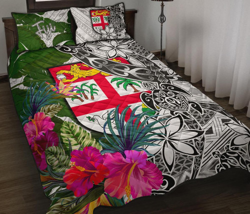 Fiji Quilt Bed Set White - Turtle Plumeria Banana Leaf 1