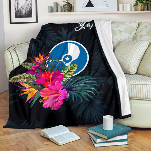 Yap Polynesian Premium Blanket - Tropical Flower 1