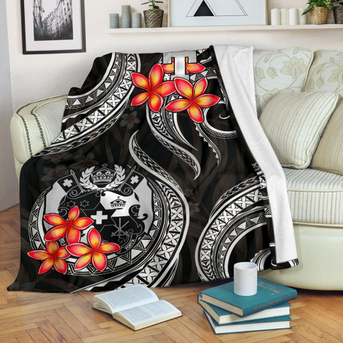 Tonga Polynesian Premium Blanket - White Plumeria 1