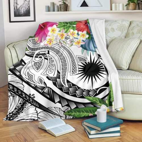Marshall Islands Polynesian Premium Blanket - Summer Plumeria (White) 1