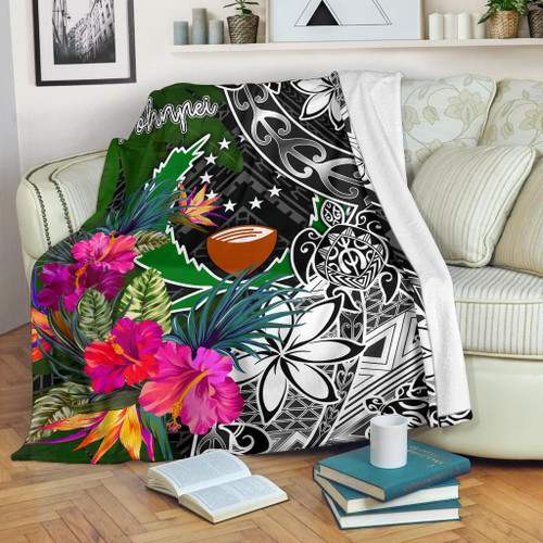 Pohnpei Premium Blanket - Turtle Plumeria Banana Leaf 1