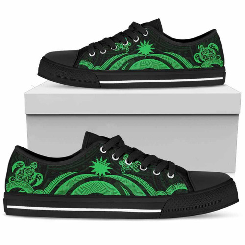 Nauru Low Top Canvas Shoes - Green Tentacle Turtle 1