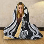 Wallis and Futuna Hooded Blanket - White Tentacle Turtle 2