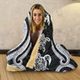 Tonga Hooded Blanket - White Tentacle Turtle 2