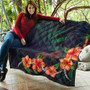 Hawaii Premium Quilt Hibiscus Palm Background