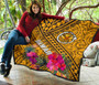 Hawaii Premium Quilt - Kanaka Maoli With Hibiscus On Polynesian Patterns (Yellow) 3