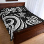 Chuuk Quilt Bed Set - White Tentacle Turtle 3