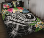 Yap Polynesian Quilt Bed Set - Summer Plumeria (Black) 1