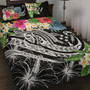 Kosrae Polynesian Quilt Bed Set - Summer Plumeria (Black) 1