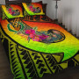 Pohnpei Quilt Bed Set - Polynesian Hook And Hibiscus (Raggae) 1